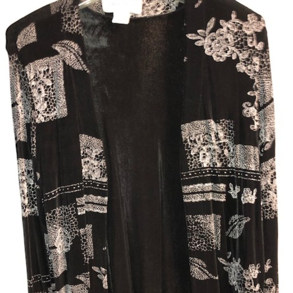 Ronni Nicole Print Jacket.  Size Petite Medium.